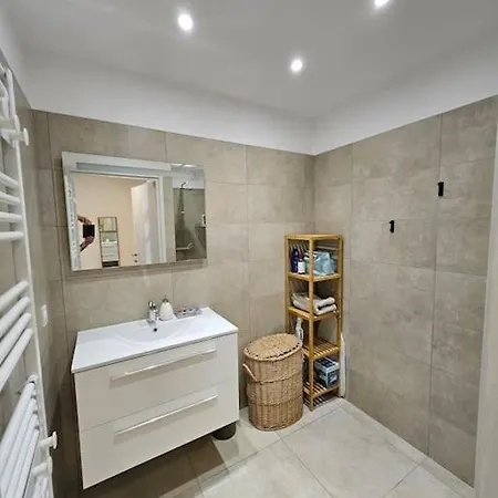 Appartement Chez Emma, Le Luxe En Bord De By Monarca