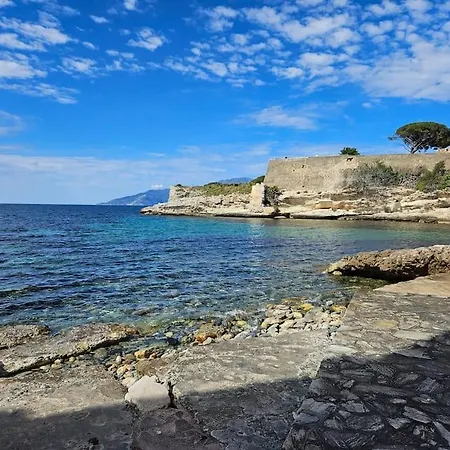 Chez Emma, Le Luxe En Bord De By Monarca * Saint-Florent (Corsica)