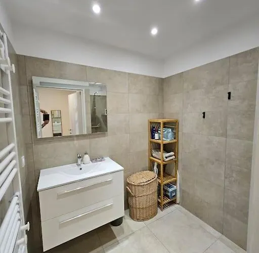 Appartement Chez Emma, Le Luxe En Bord De By Monarca