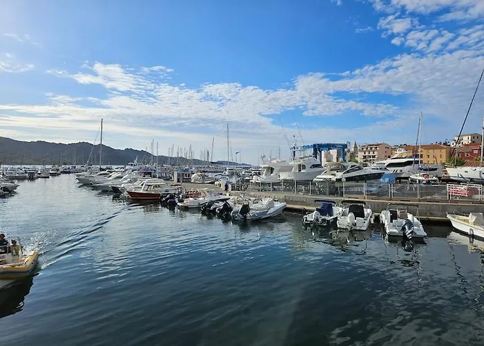 Appartement Chez Emma, Le Luxe En Bord De By Monarca Saint-Florent (Corsica)